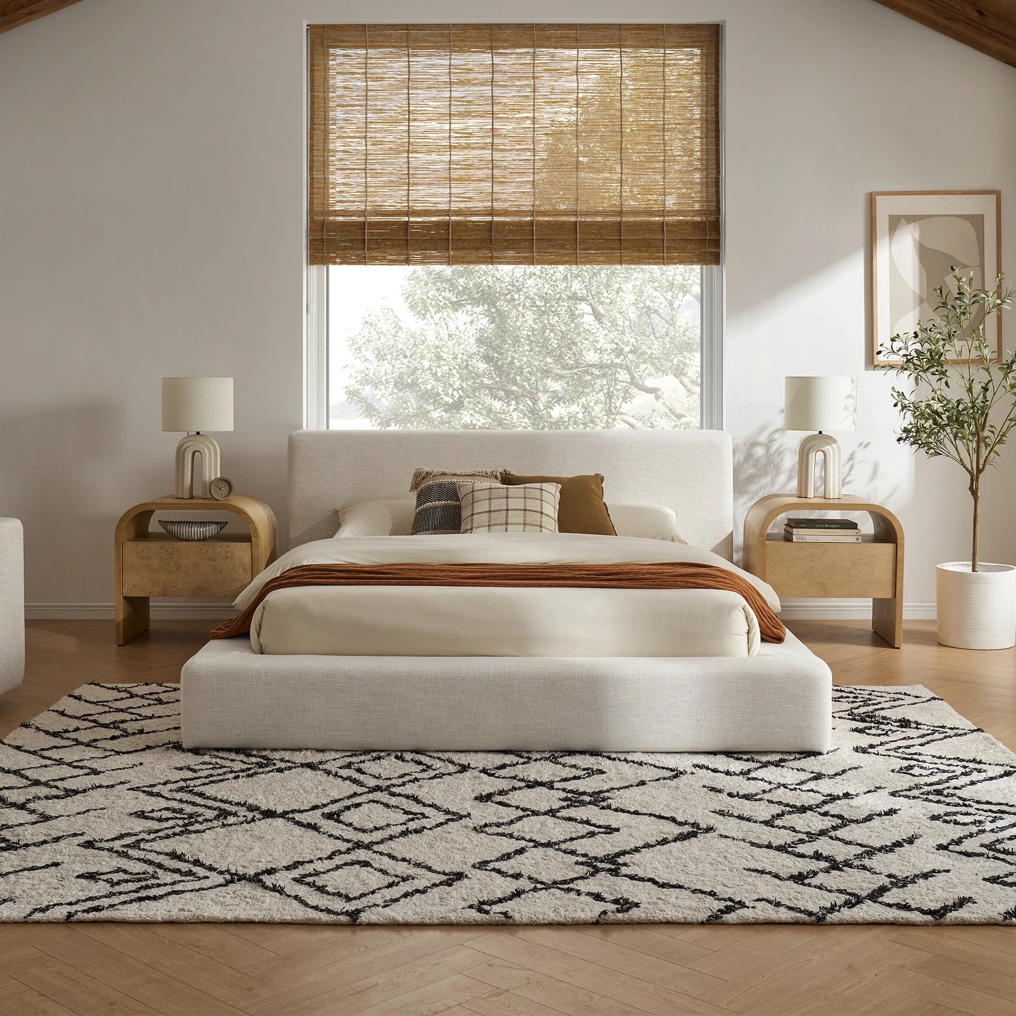 Japandi Linen Low Profile Platform Bed - Japandi