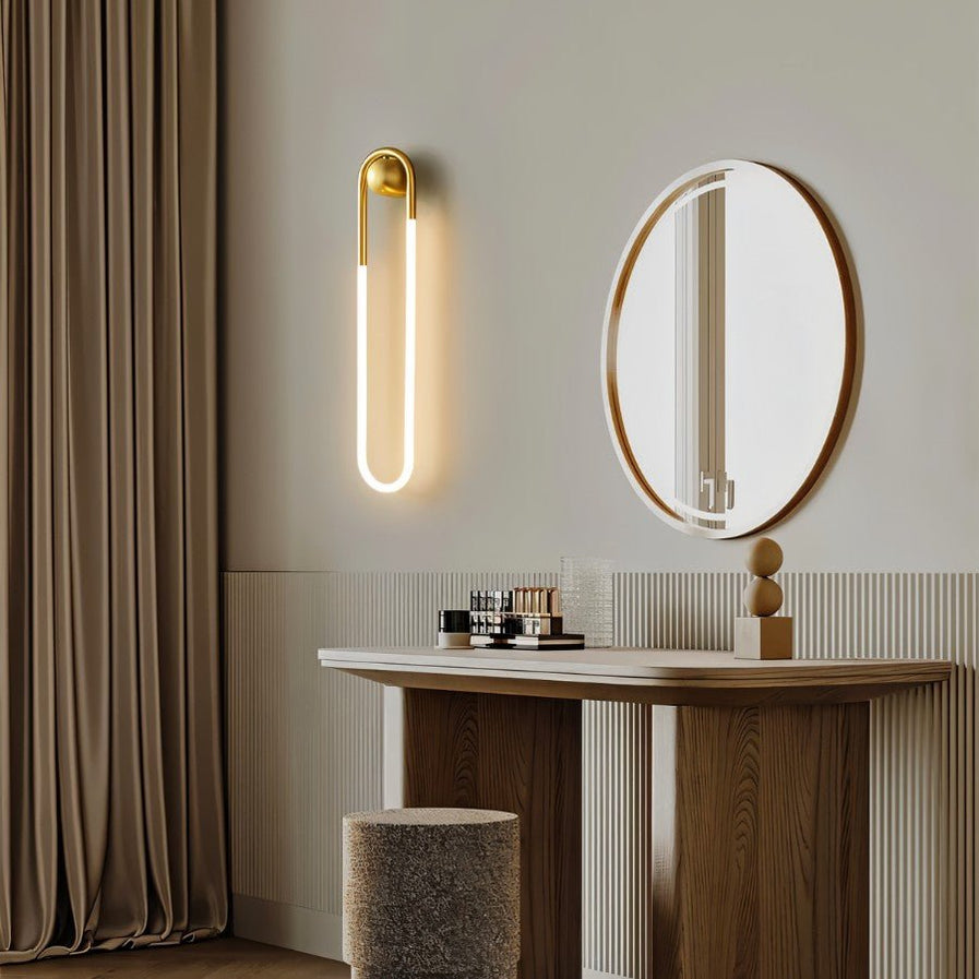 Japandi Minimalist Curved Metal Wall Lamp – Zenn - Japandi